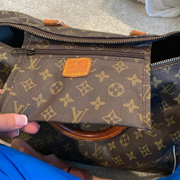 Authentic Louis Vuitton Speedy 35! Vintage bag! Comes with lock and key - Picture 17 of 17
